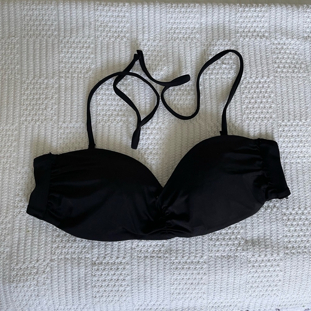 Black bikini top